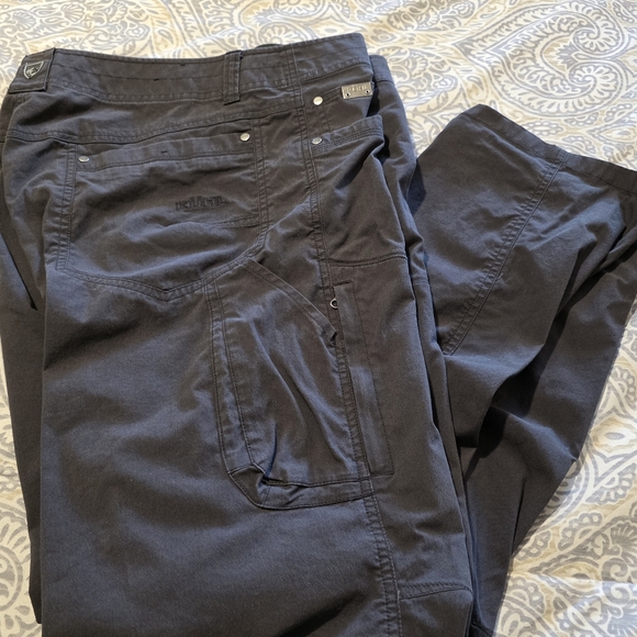 Kuhl Men's Dark Gray Cargo Pants - Picture 1 of 2